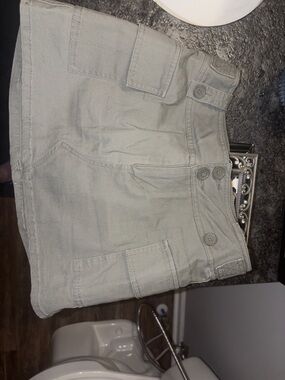 NYC Mini Skirt in Light Gray